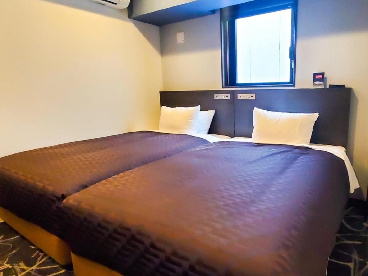 Hotel Livemax Yokohama Stadium Mae Exterior foto